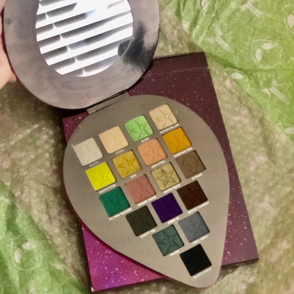 Jeffree Star Alien Palette